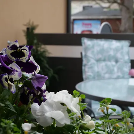 דירה Ferienvermietung Engelstaedter *