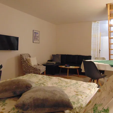 Ferienvermietung Engelstaedter אוברוויזנטל