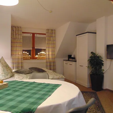 Ferienvermietung Engelstaedter * אוברוויזנטל